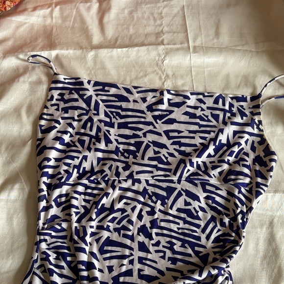 Abstract Blue and Off White Dress - Picture 6 of 8